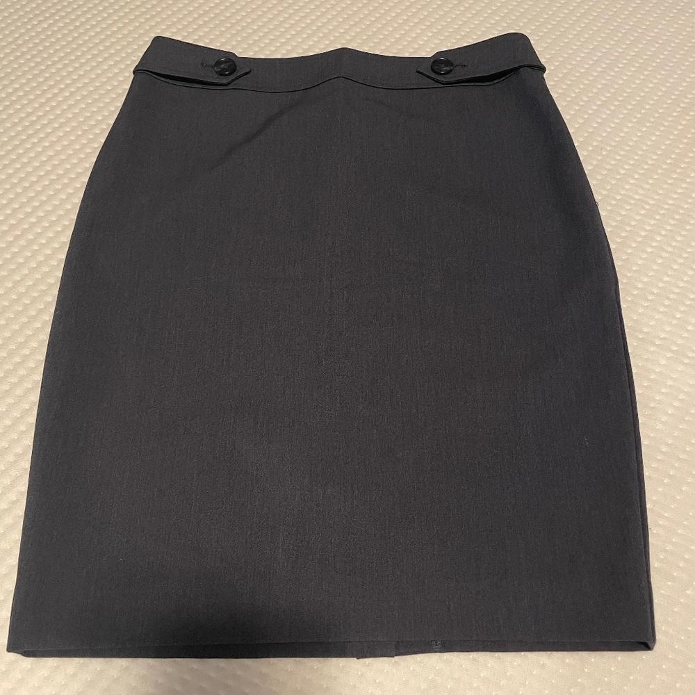 Loft mini skirt